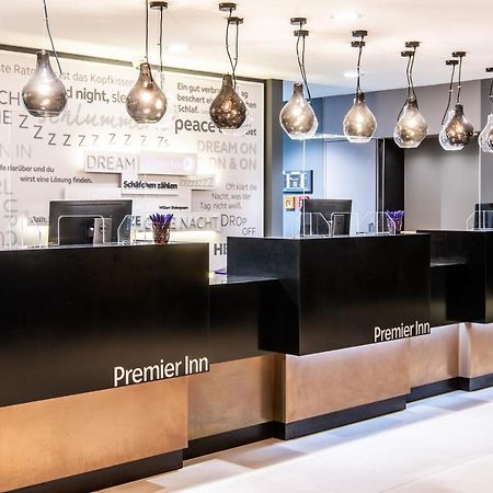 Premier Inn Braunschweig City Centre Exterior foto