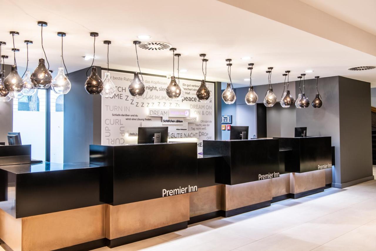 Premier Inn Braunschweig City Centre Exterior foto